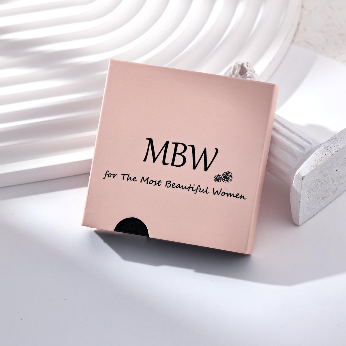 MBW Gold Bracelets for Women Trendy, Dainty 14K Gold Plated Bracelet Stack Beaded Chain Bracelet Set Thin Small Cute Paperclip Bracelets Fashion Waterproof Jewelry Gift Gold Accessories for Women