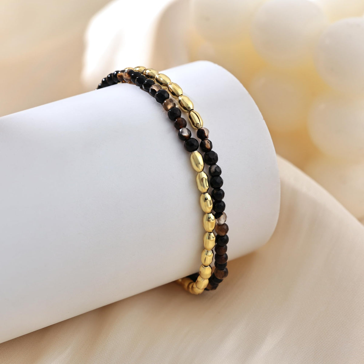 MBW Gold Bracelets for Women Trendy, Dainty 14K Gold Plated Bracelet Stack Beaded Chain Bracelet Set Thin Small Cute Paperclip Bracelets Fashion Waterproof Jewelry Gift Gold Accessories for Women