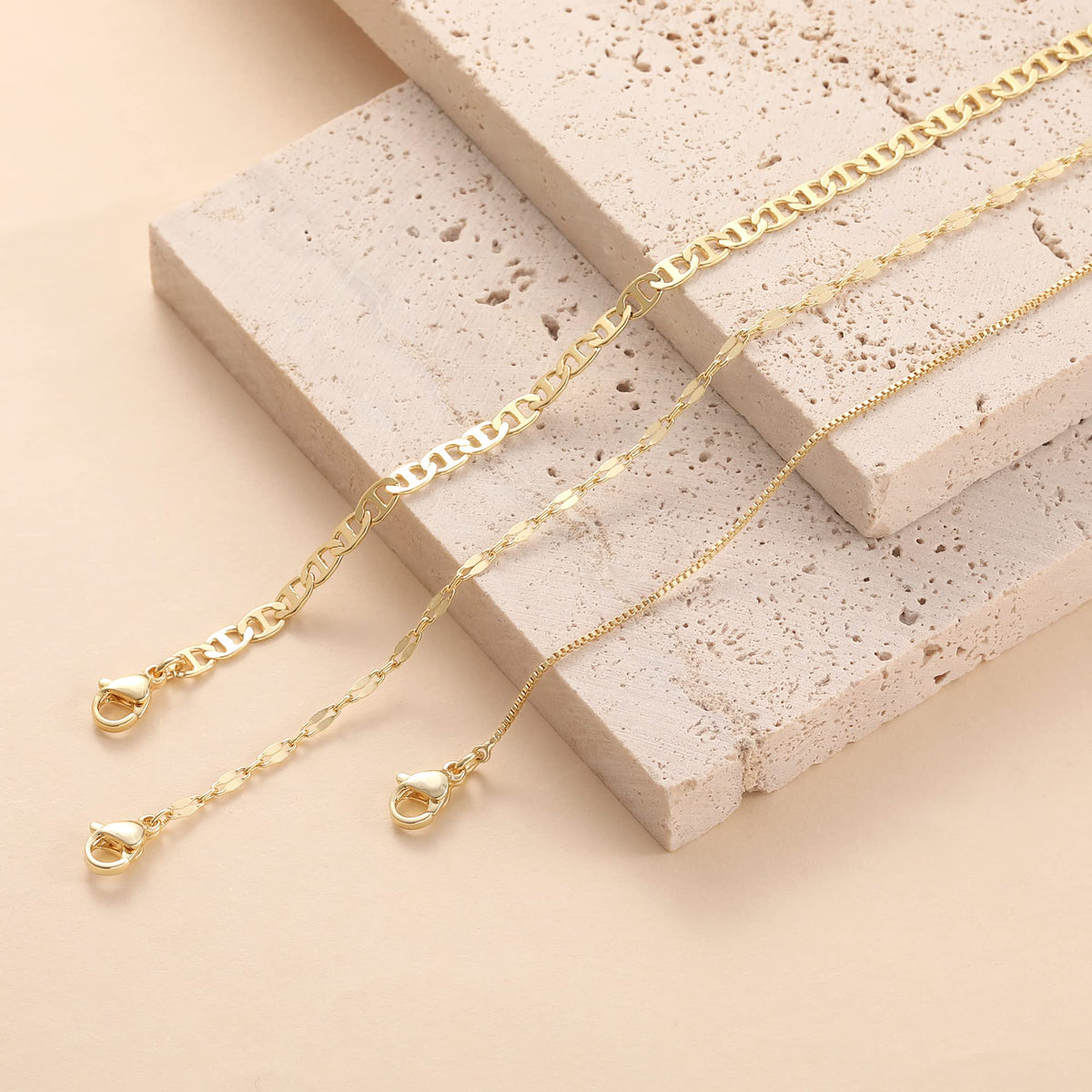 MBW Gold Bracelets for Women Trendy, Dainty 14K Gold Plated Bracelet Stack Beaded Chain Bracelet Set Thin Small Cute Paperclip Bracelets Fashion Waterproof Jewelry Gift Gold Accessories for Women