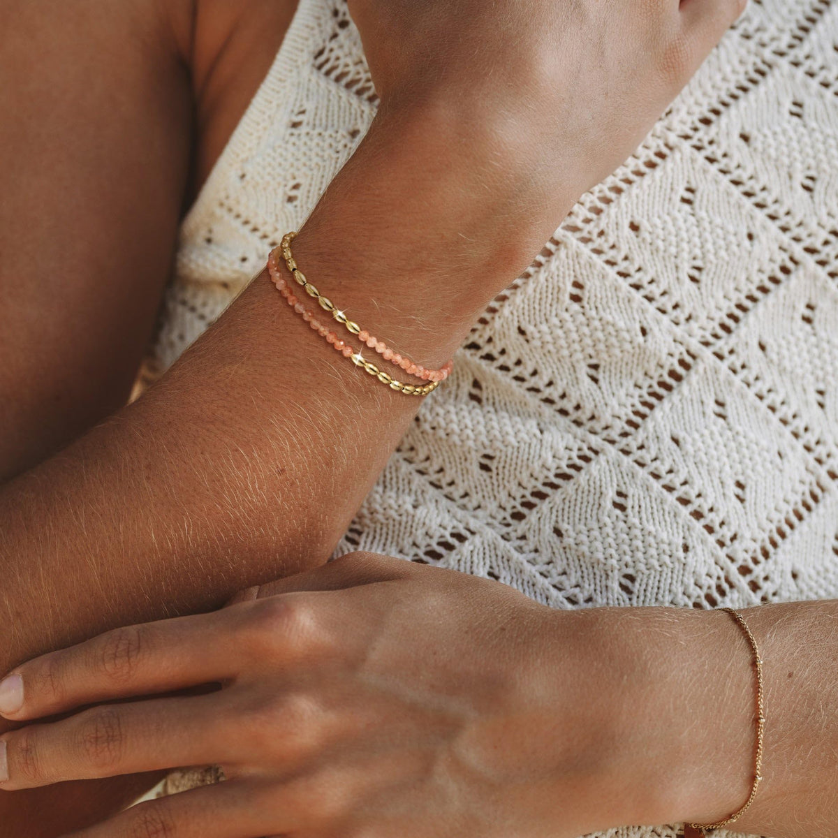 MBW Gold Bracelets for Women Trendy, Dainty 14K Gold Plated Bracelet Stack Beaded Chain Bracelet Set Thin Small Cute Paperclip Bracelets Fashion Waterproof Jewelry Gift Gold Accessories for Women