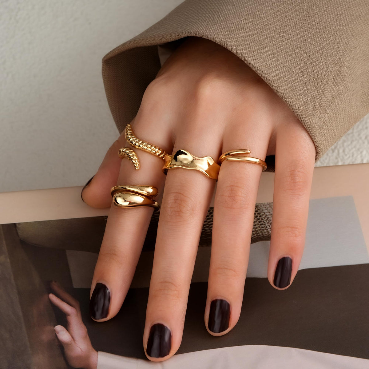 FAXHION 12PCS Gold Stackable Rings Set for Women, 18K Gold Plated Open Stacking Knuckle Ring, Adjustable Chunky Signet Rings for Gift