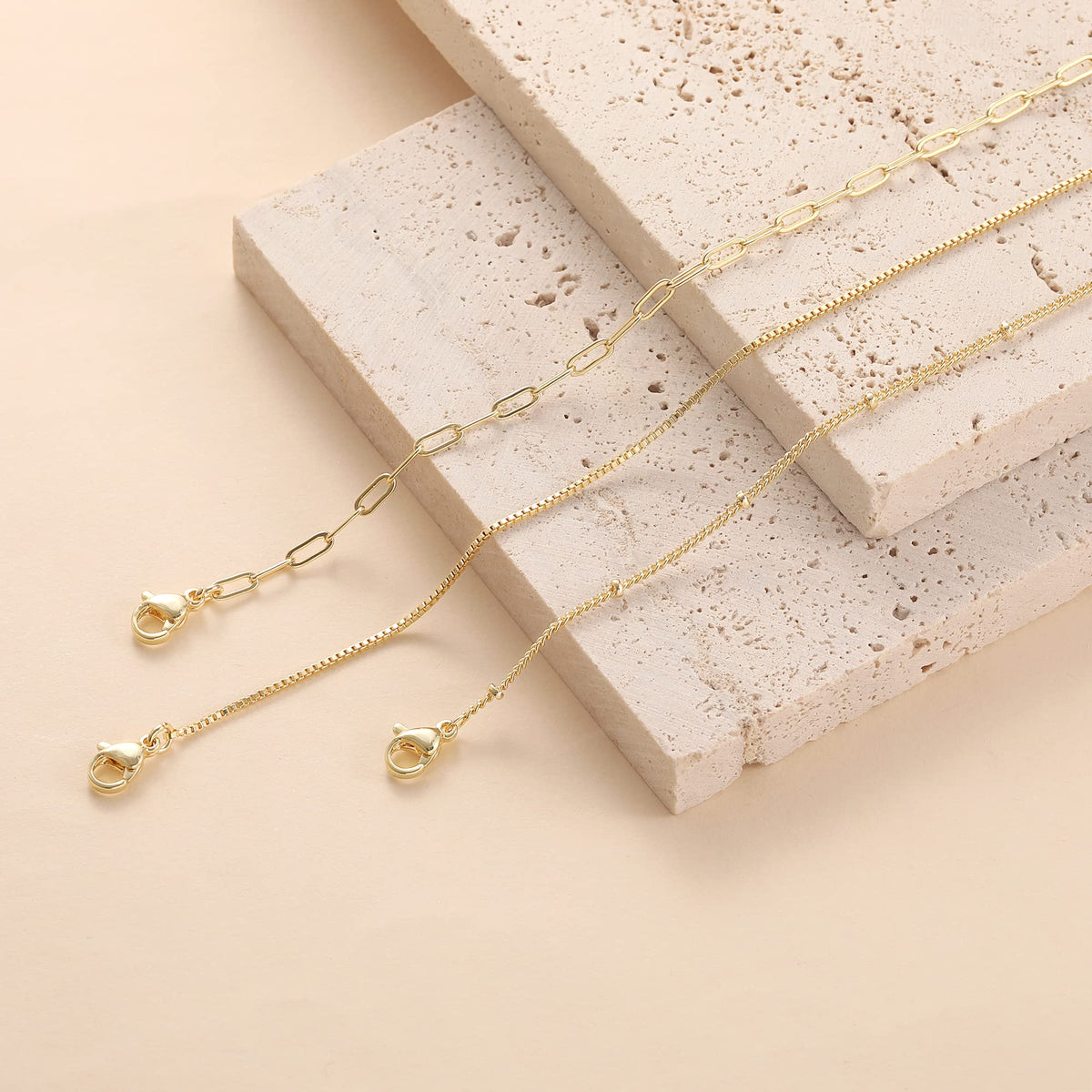 MBW Gold Bracelets for Women Trendy, Dainty 14K Gold Plated Bracelet Stack Beaded Chain Bracelet Set Thin Small Cute Paperclip Bracelets Fashion Waterproof Jewelry Gift Gold Accessories for Women